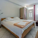 Apartman Idyllisches Studio-apartment Nur 50 Meter Zum Mit Parkplatz, Meerblick Dramalj